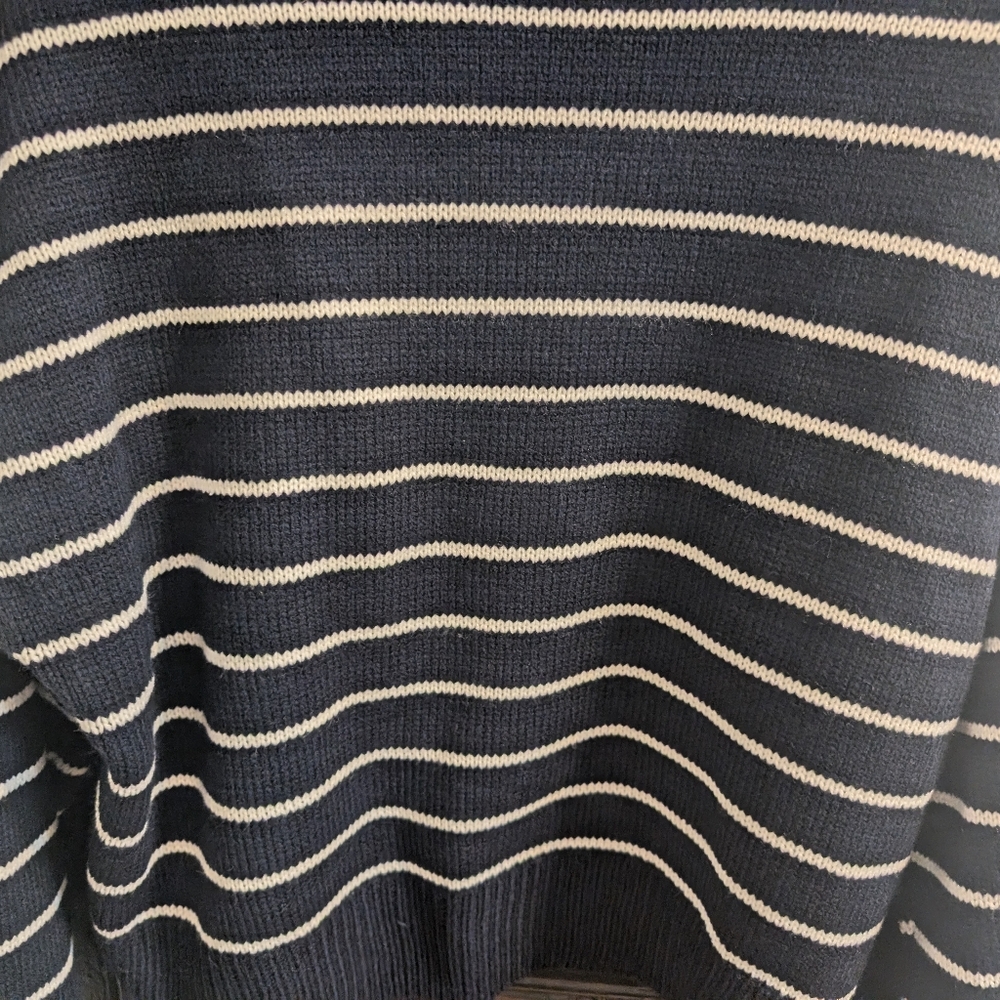 T Tahari Sweater crop Women BNWT - Picture 12 of 16